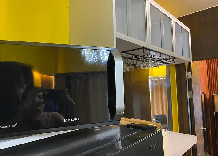 Apartment Laugh And Lounge 2 Bedroom Luxury Air Makati Manila