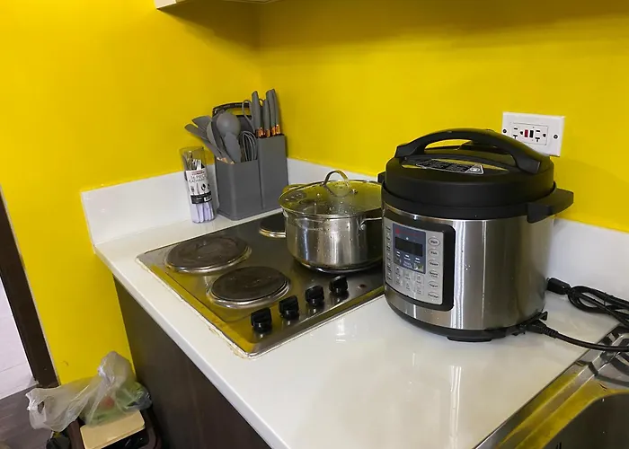 Laugh And Lounge 2 Bedroom Luxury Air Makati * Manila