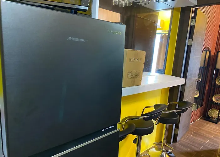 Laugh And Lounge 2 Bedroom Luxury Air Makati Manila